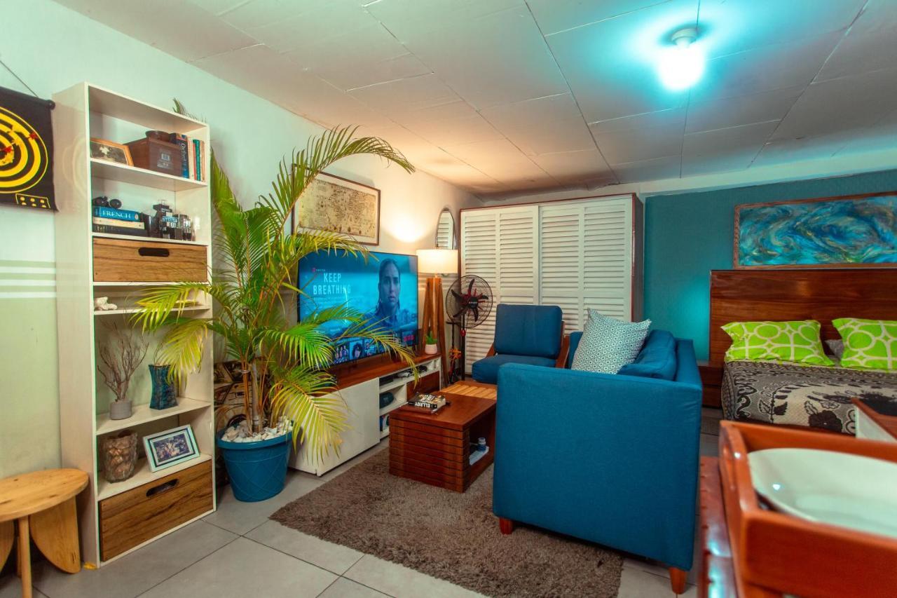 Bed and Breakfast Palm Springs Bed & Breakfast Limbe Exteriér fotografie